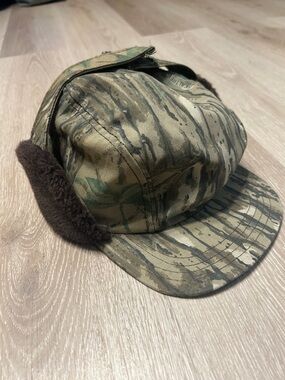 Realteee Vintage Camouflage Trapper Hat w/ Ear Flaps sz Medium